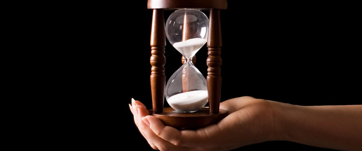 Hourglass 1 1199x500